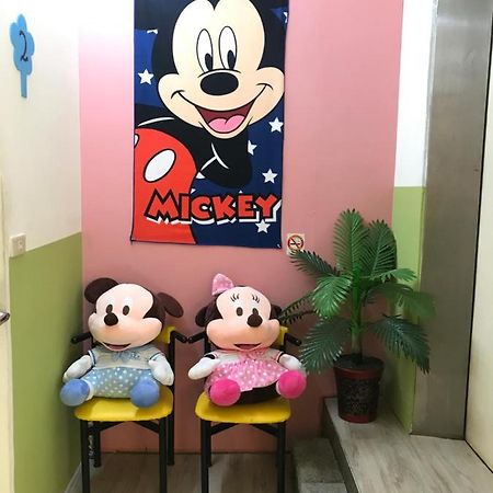 Ferienwohnung Mickey House-Fuxing Taichung Exterior foto